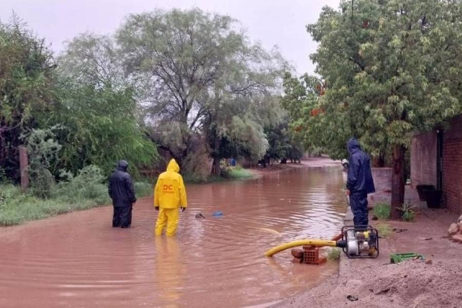 Tinogasta activó operativos de emergencia por las lluvias en la zona