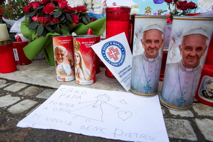 El papa Francisco pasó otra noche tranquila tras una semana marcada por una gradual mejoría