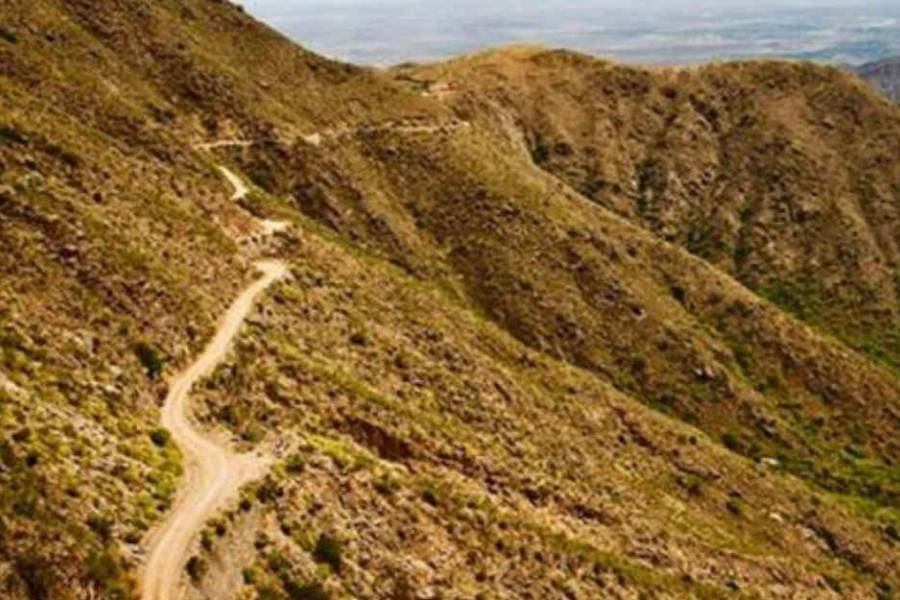 Precaución en la Ruta Provincial N° 47 por derrumbe en la Cuesta de Minas Capillitas