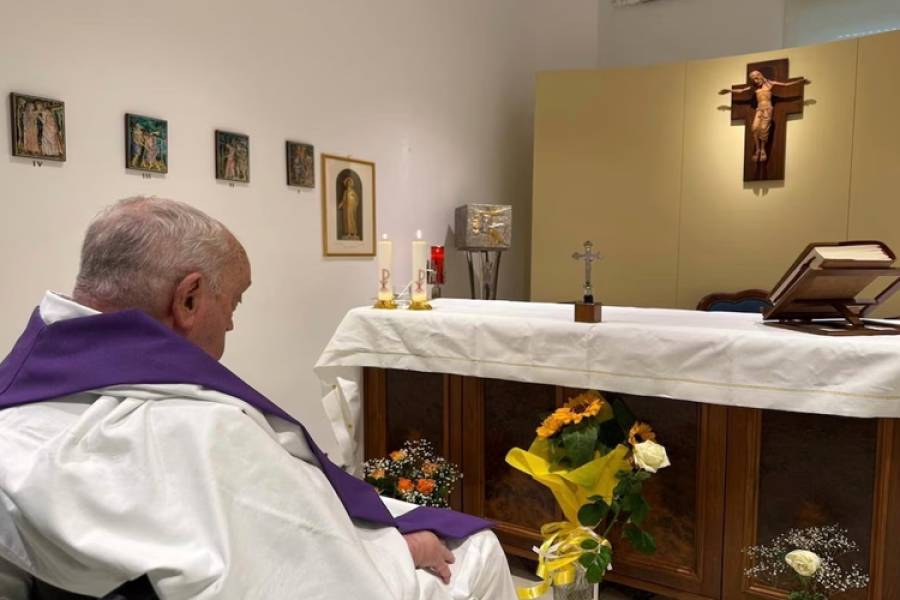 El papa Francisco hará este domingo su primera aparición pública desde su hospitalización en febrero