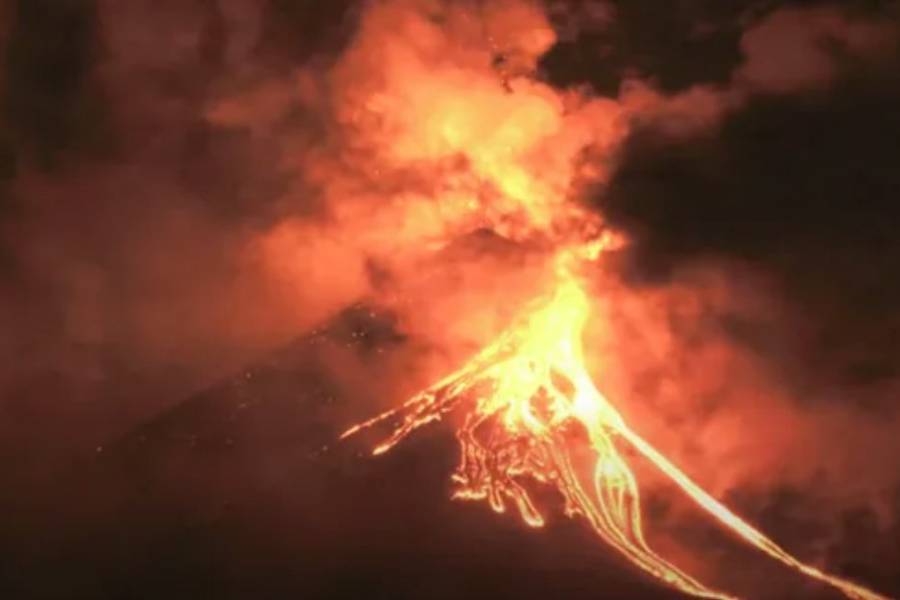Alarma por una nueva erupción del Etna en el sur de Italia
