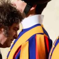 Javier Milei viajará al Vaticano para la asunción del papa León XIV