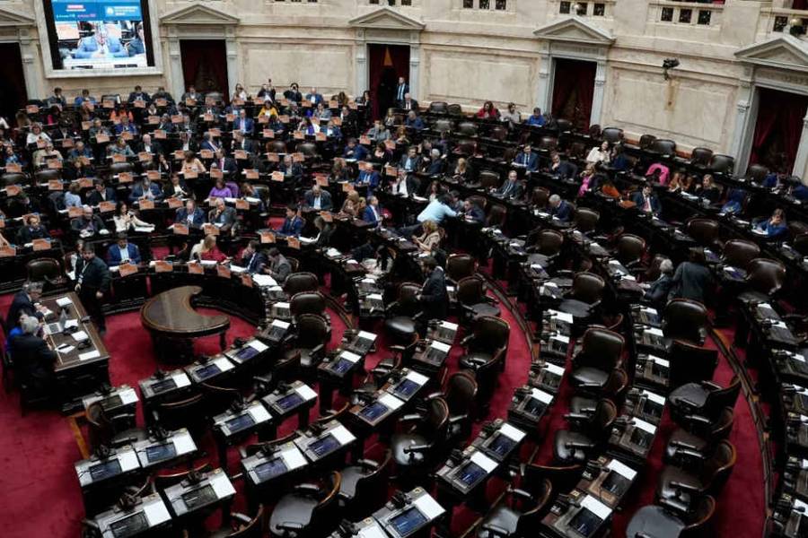 Diputados debate moratoria previsional, bono a jubilados y emergencia en discapacidad con quórum ajustado