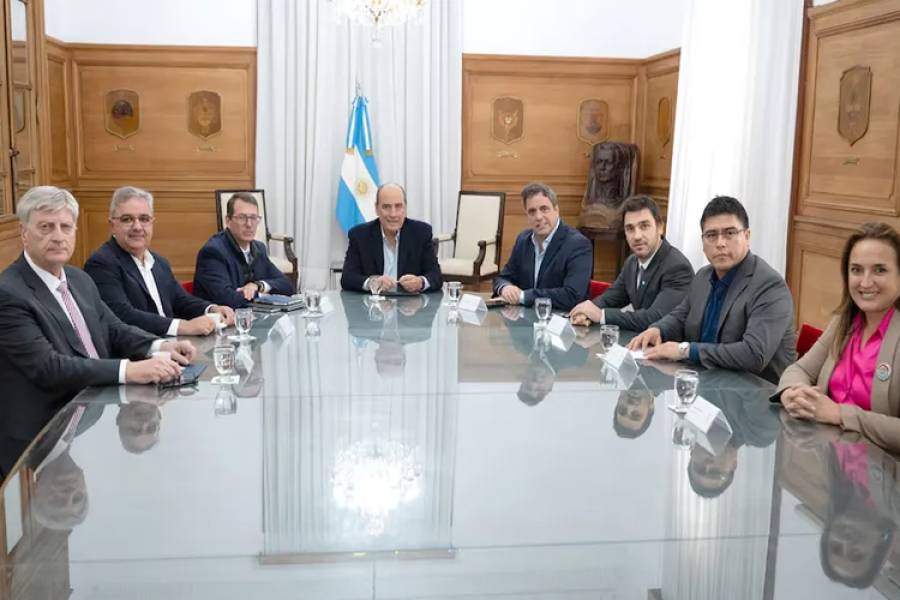 Jalil en Casa Rosada: Participó del encuentro clave con Francos por los fondos a las provincias