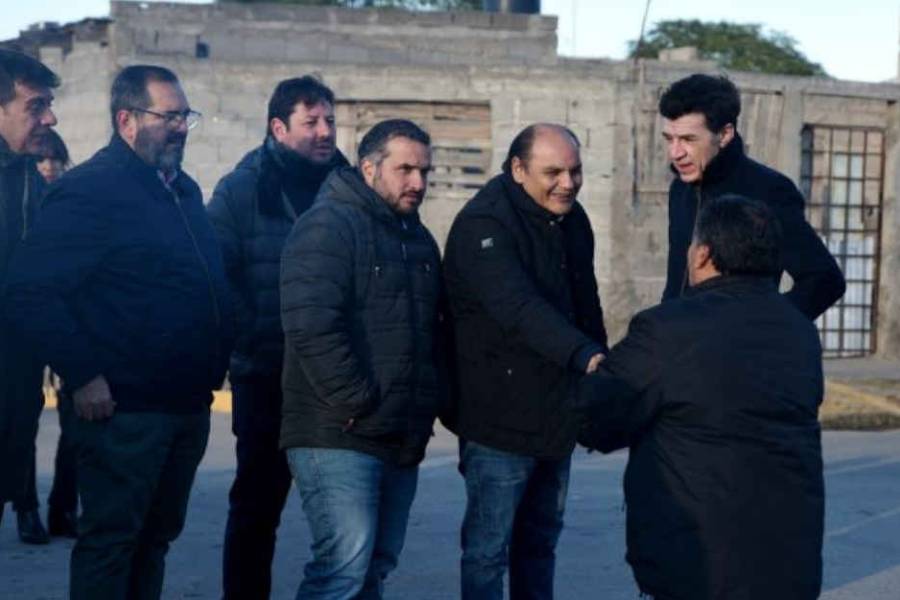 Saadi supervisó obras de pavimentación en barrio La Esperanza