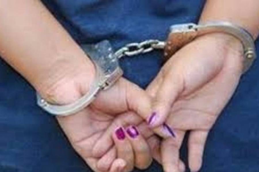 Intentó robar acompañada de su hija y la atraparon