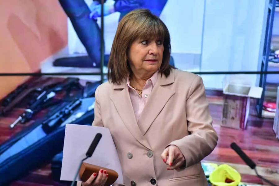 Bullrich presentó el Operativo Lusitania, el procedimiento que incautó más de 500 kilos de cocaína