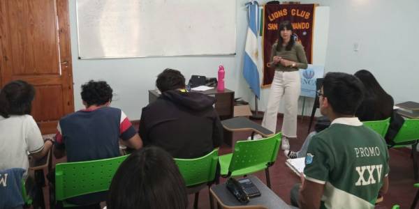 Cursos gratuitos para aspirantes universitarios: El Club de Leones acompaña a los estudiantes en su preparación