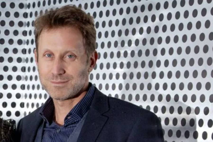Escándalo de la Andis: Jonathan Kovalivker entregó un celular reseteado