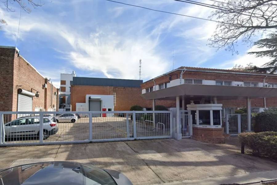 La ANMAT inhibió las actividades productivas de otro laboratorio