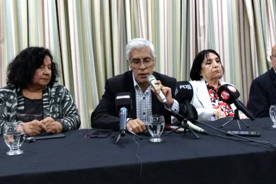 Apagón y marcha en defensa del presupuesto universitario