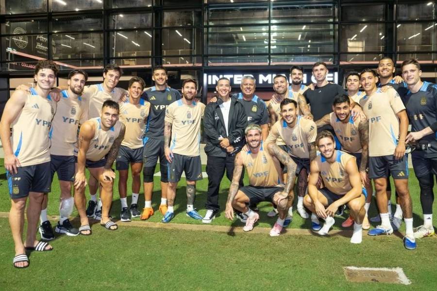 Invitado de lujo: Daddy Yankee estuvo en el entrenamiento de la Selección argentina