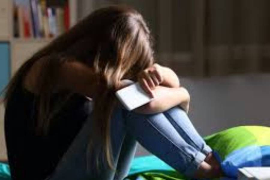 Le enviaba material sexual a su alumna y ahora irá a juicio 