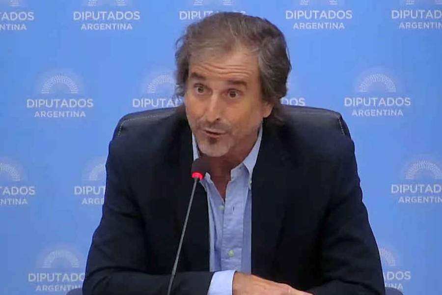 El Gobierno obtuvo dictamen de Presupuesto 2026 en Diputados. PRO y UCR apoyaron con disidencias.  