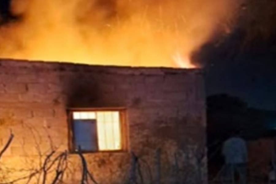 Incendio consumió una vivienda en Tinogasta