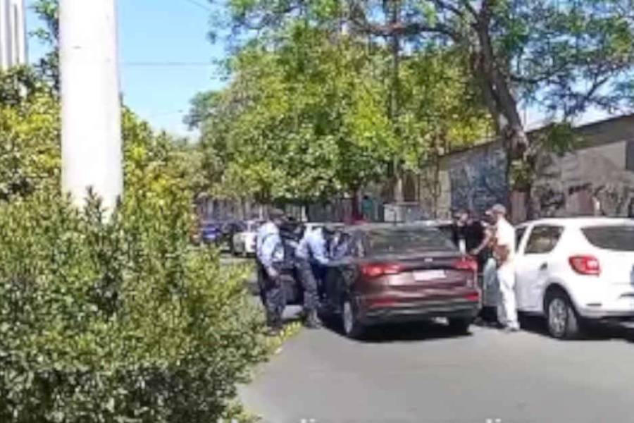 Pudo ser una tragedia: sufrió un ataque cardíaco y no chocó de milagro a ningún vehículo