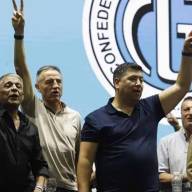 Golpe al sindicalismo: una encuesta reveló que la sociedad apoyaría una medida contra los sindicalistas