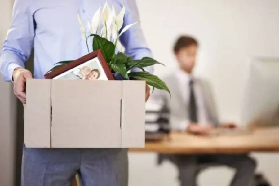 Informe de la UBA revela que se perdieron seis trabajos privados en blanco por cada empleo público