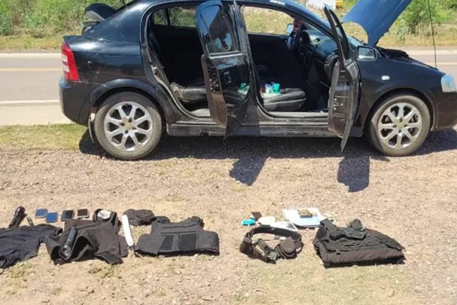 Detienen a policías santiagueños que cobraban peaje