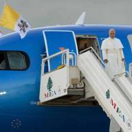 El Papa llegó al Líbano en el último día de su primera gira