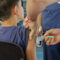 Vacunatorio móvil recorre diferentes barrios de la Ciudad