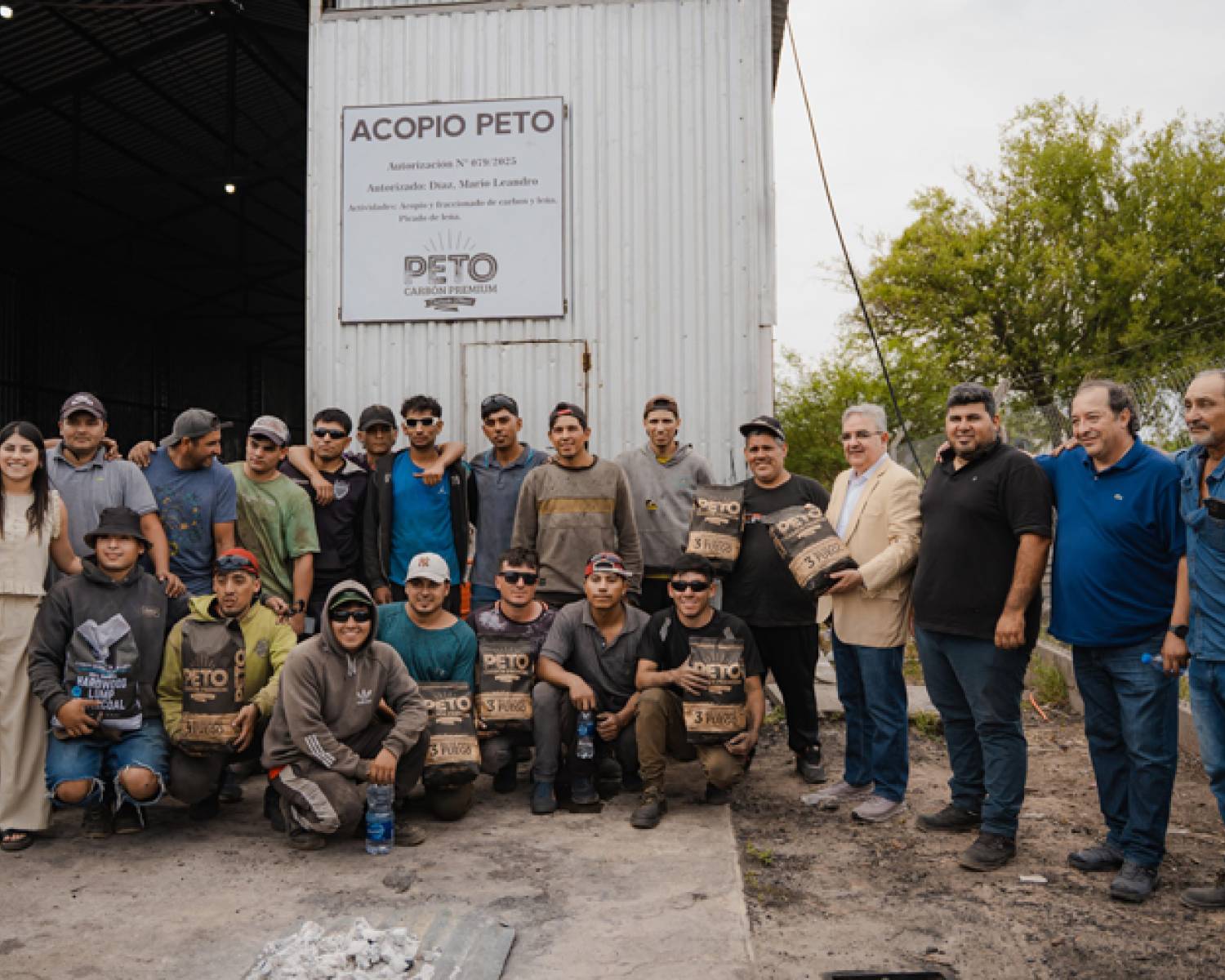 Anuncian clúster de carbón y el primer envío de producción local a EE.UU.