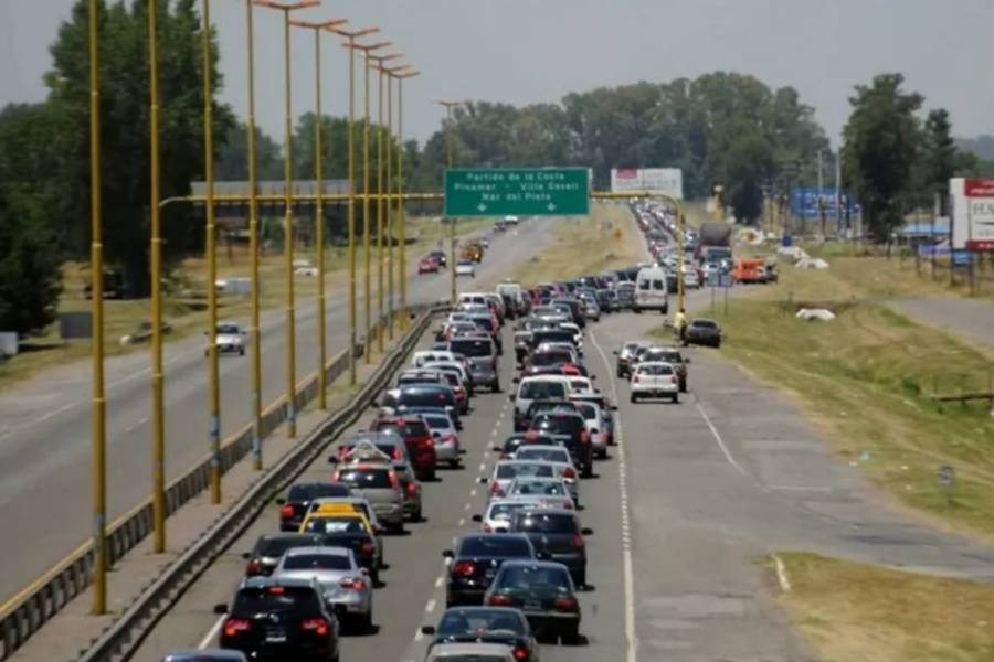 Intenso movimiento hacia la Costa Atlántica en el inicio del fin