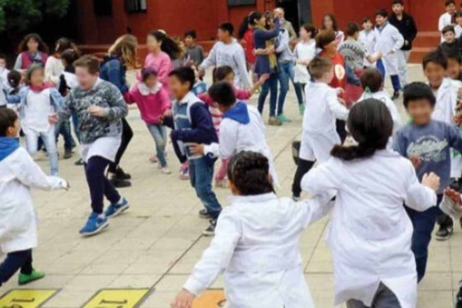 Directora de una escuela capitalina cuestionada por ignorar casos de bullying