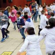 Directora de una escuela capitalina cuestionada por ignorar casos de bullying