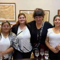 Emprendedores cierran el año con una gran feria en “Plaza 25 de Agosto”