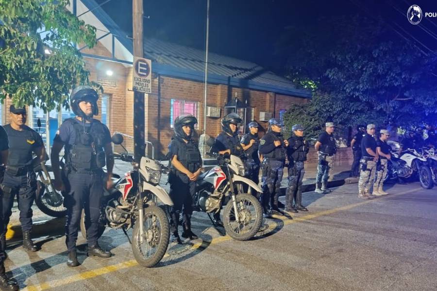 Amplio operativo nocturno: cinco arrestados y casi 50 motos secuestradas 