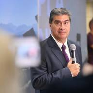 Capitanich aseguró que la reforma laboral es una modificación tributaria “encubierta