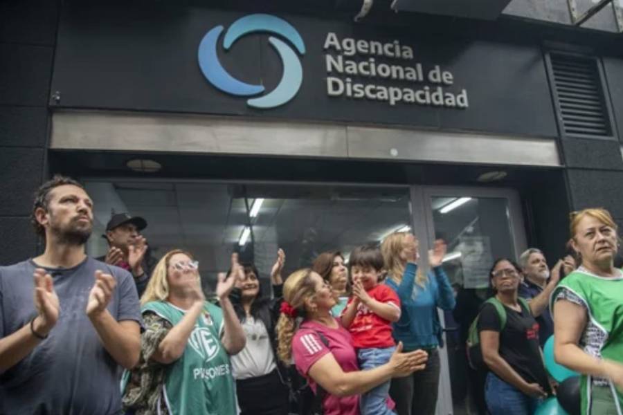El Gobierno anunció la eliminación de ANDIS y el traspaso de funciones al Ministerio de Salud