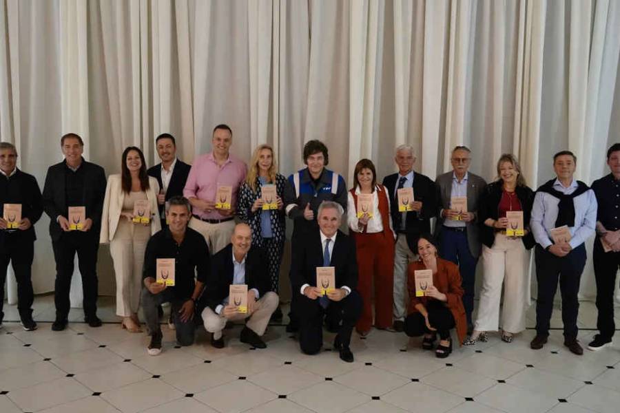 El Gobierno desmintió aumento de sueldo de Milei, pero confirmó el incremento para funcionarios