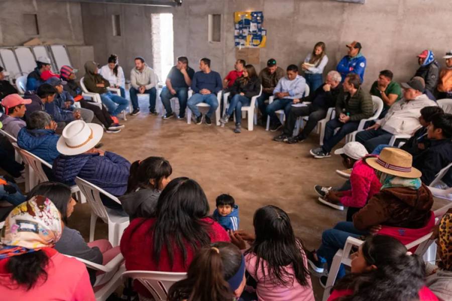 Comitiva oficial en el Norte de Belén para relevar pedidos de comunidades