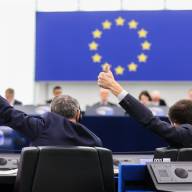 El Parlamento Europeo paraliza el acuerdo UE-Mercosur y lo lleva ante la Justicia para que revise su compatibilidad con los tratados comunitarios