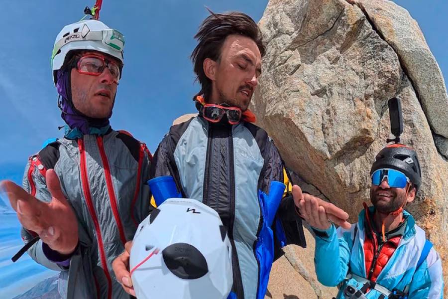 Hazaña y polémica: tres escaladores rusos hicieron el primer salto BASE desde el Monte Fitz Roy