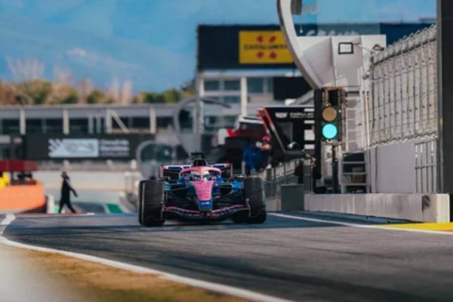 Colapinto cerró un gran día en Barcelona y terminó en el podio del test con Alpine