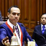 Perú: el Congreso destituye al presidente José Jerí