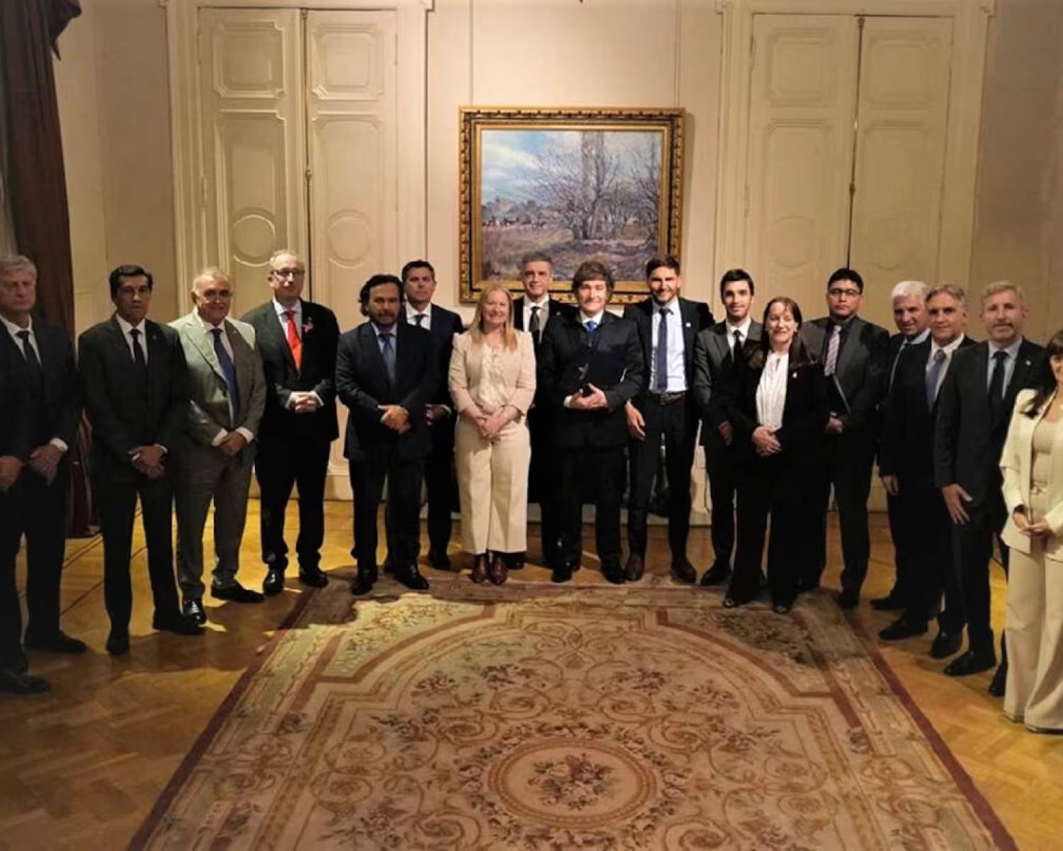 Jalil entre los diez gobernadores invitados  por Milei  a Nueva York