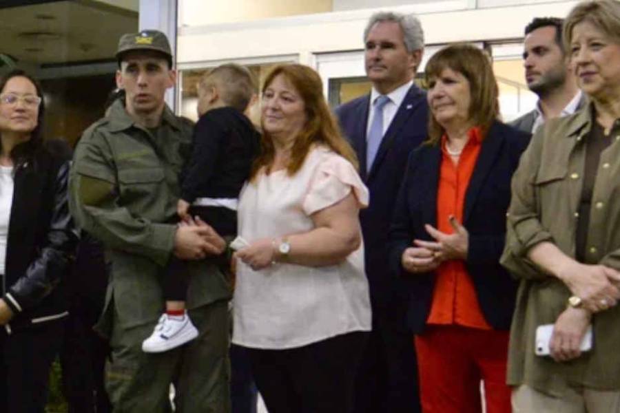 Sin fecha para la reunión en el Senado, en el Gobierno no descartan que Milei reciba al gendarme Nahuel Gallo