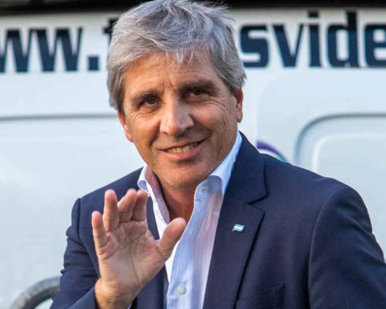 Caputo sobre el aumento de la inflación: “Esperábamos el dato porque la suba de carne pegó”