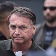 Bolsonaro fue internado en terapia intensiva por una neumonía y su familia volvió a pedir prisión domiciliaria
