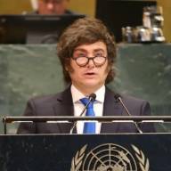 Un año después del anuncio, el Gobierno oficializó la salida de Argentina de la OMS