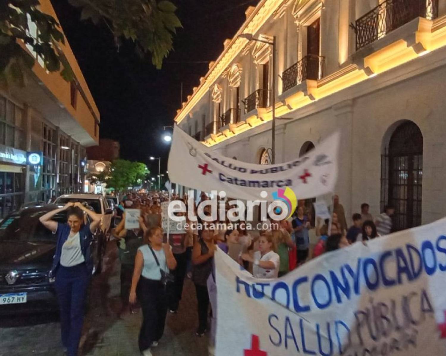 Masiva movilización de trabajadores estatales