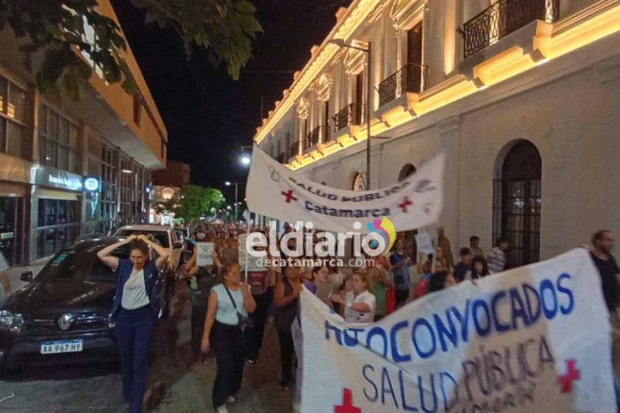 Masiva movilización de trabajadores estatales