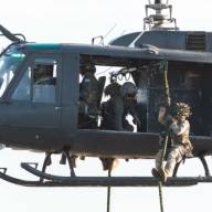 El ministro de Defensa visita el Pentágono para negociar la compra de helicópteros Black Hawk a EE.UU.