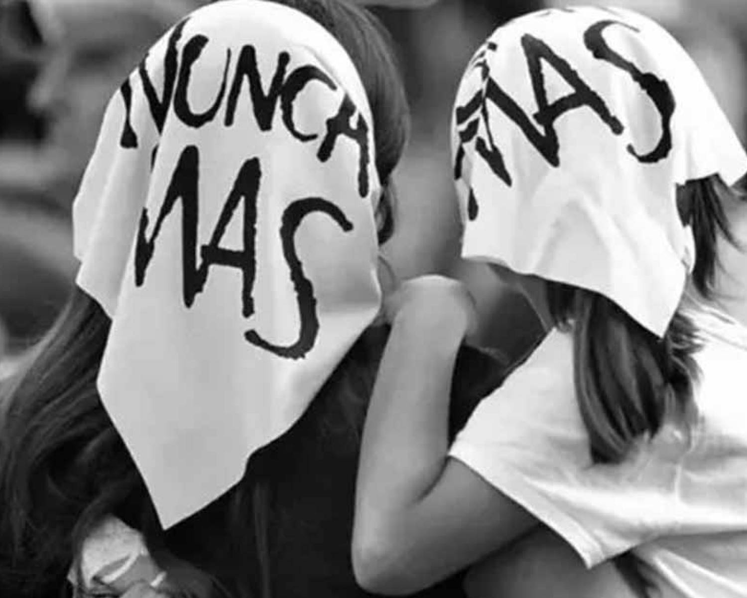 A 50 años del golpe y contra el negacionismo libertario, miles marchan este martes por más Memoria, Verdad y Justicia