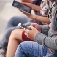 Alertan que 8 de cada 10 adolescentes ya participan en apuestas online