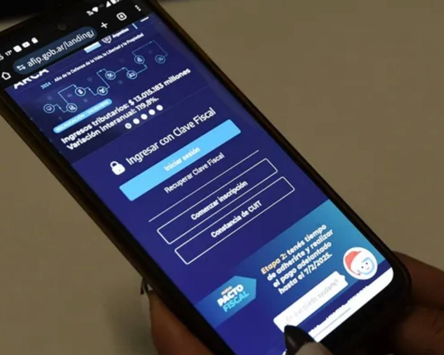 Transferencias y billeteras virtuales: desde qué monto te puede mirar ARCA en abril 2026